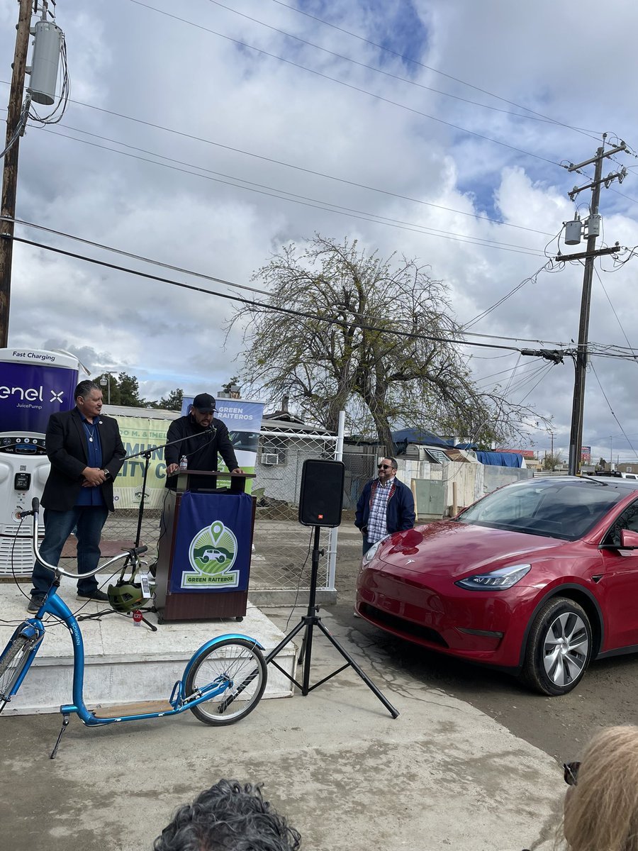 Green Raiteros driver Isaac describes his experience with The Green Raiteros. #CleanTranspo
#CleanEnergy 
#UPLIFTtheValley
#CapandTrade #CAClimateInvestments @CAClimateInvest @CACleanMobility @AirResources @SharedUseCenter @LatinoEnviro