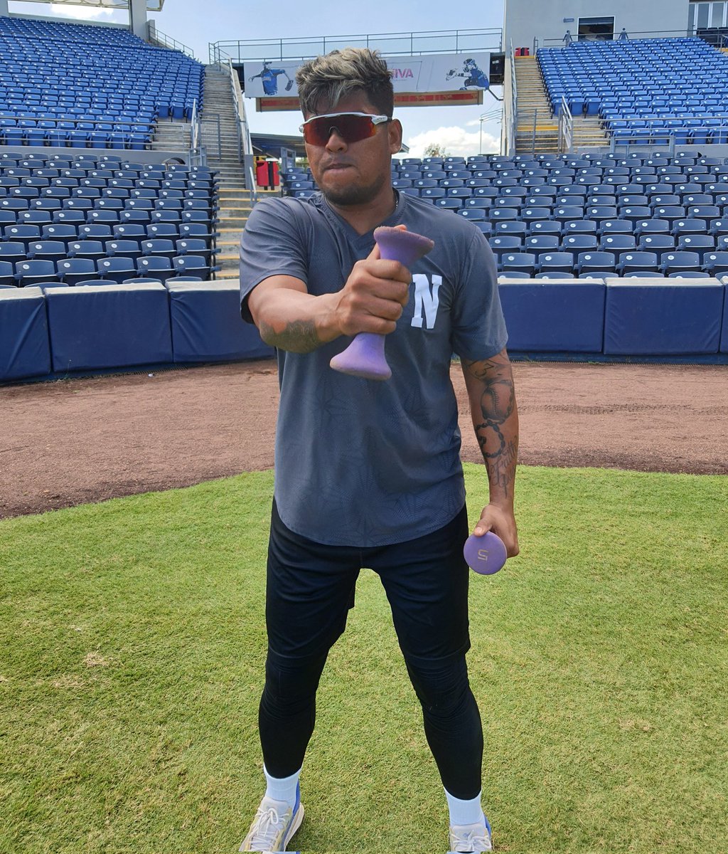BoerGpo's tweet photo. 💢Alguien se está preparando para su primer serie de Pomares 2️⃣0️⃣2️⃣3️⃣

🔥🔥Monti esta de regreso🔥🔥

➡️ Monti quiere llegar a 💯 cuadrangulares en su carrera este año.

➡️ Monti quiere otro campeonato con la #Tribu

🏹🏹¡Vamos Bóer!🏹🏹 https://t.co/Iwc2ObtRqt