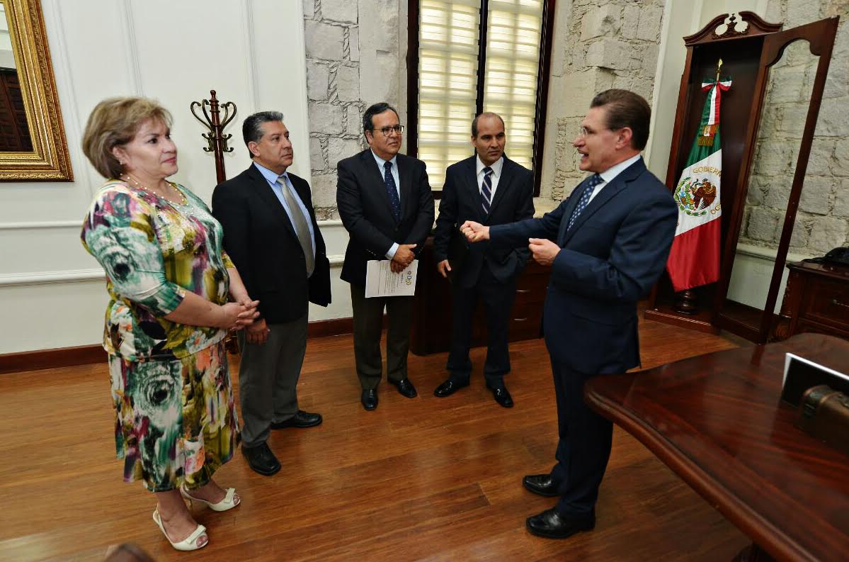 ¡Ya suéltanos <a href="/AispuroDurango/">José R. Aispuro T.</a>!

Siguen los estragos de la abominable administración estatal del "güero".

<a href="/Hacienda_Mexico/">Hacienda</a> le ha cobrado a la entidad, tan solo de septiembre 2022 a febrero 2023, 370 millones de pesos por adeudos de ISR retenido efectivamente a la nómina estatal.