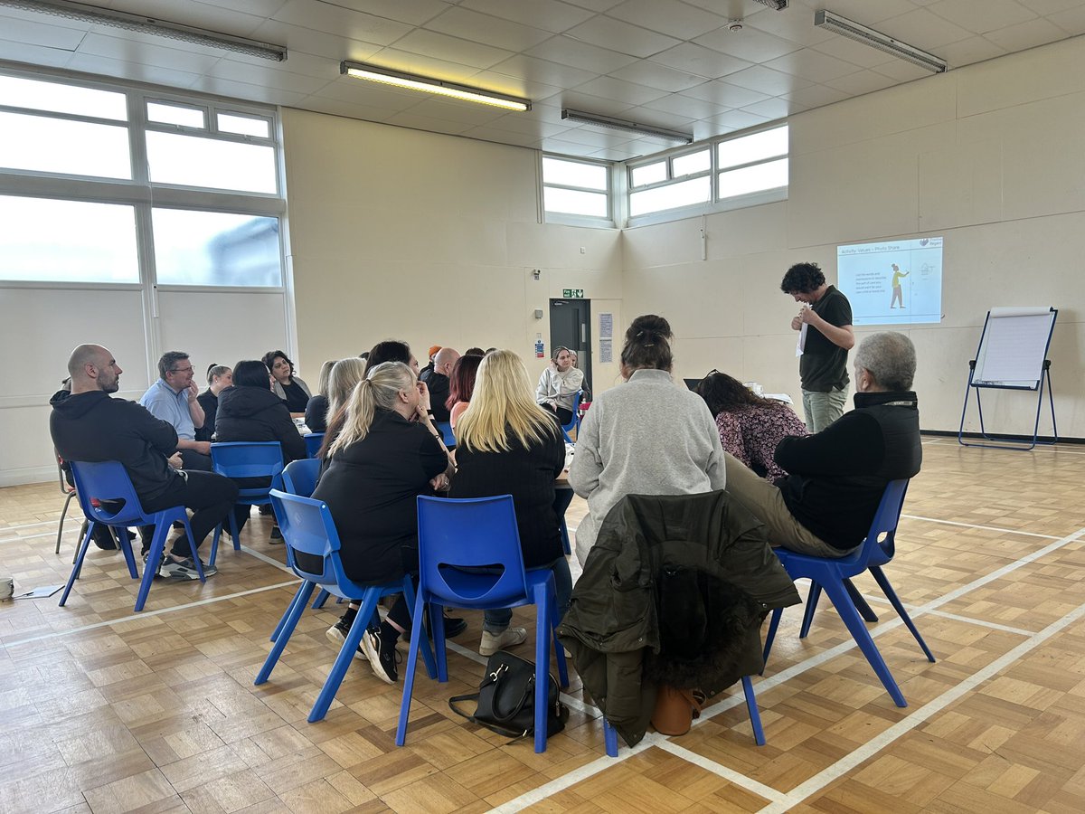 SafeWithDarryl's tweet photo. Great first day supporting @BridgetR0dgers with delivery at the Springfield centre, Wakefield for @PosRegard. Was great to see all@the group take an active part in sharing their values and their ‘why’ https://t.co/JH88qkmRQp