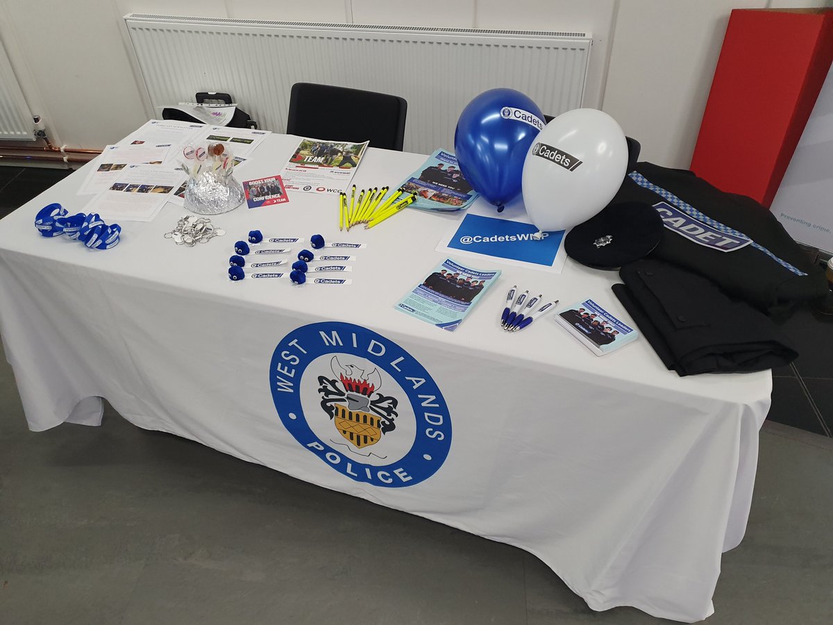 The Bartley Green showcase @Millenium Point Birmingham.
Great evening networking with young people.
@CadetsWMP 
#youngpeople
#policecadets
#seacadets
#teamwork