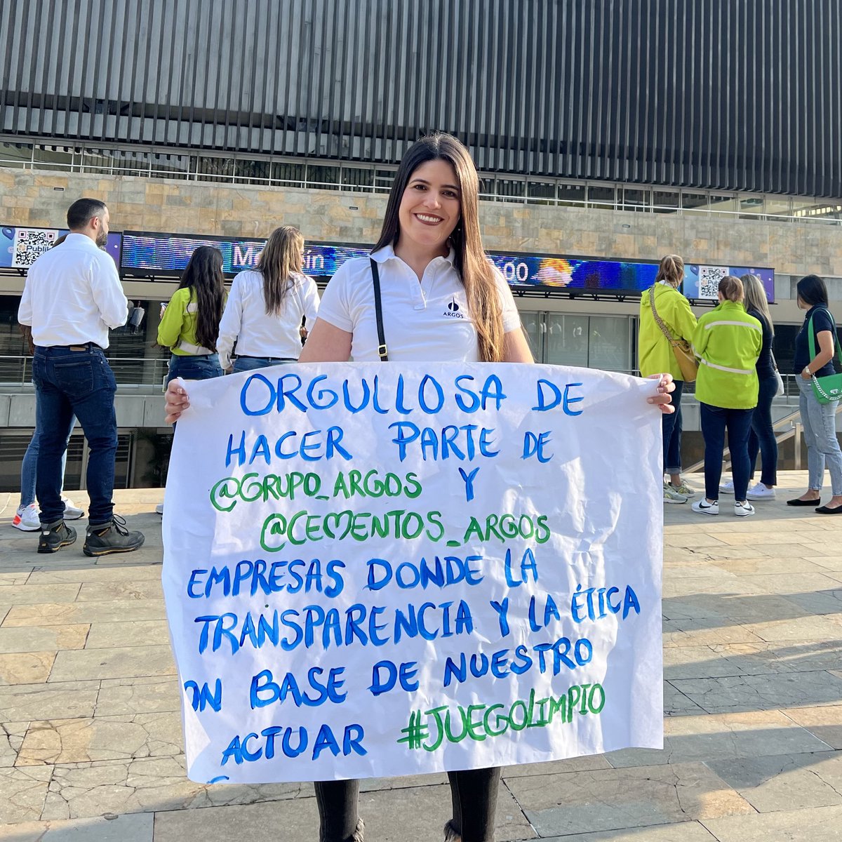Natalia Ospina tweet media