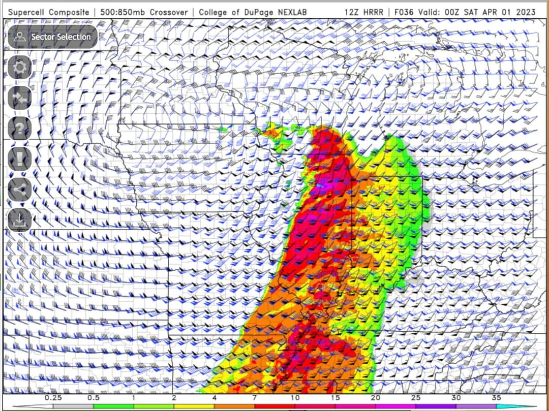 billyweather's tweet photo. ⚠️BREAKING: The entire Chicago area now upgraded to level 3 of 5 (enhanced risk) for severe storms Friday afternoon/night. All modes of severe weather possible. Be alert and have ways to receive warnings. Stay with @WGNNews for the latest. #ilwx #inwx https://t.co/rBvU1XnK1W