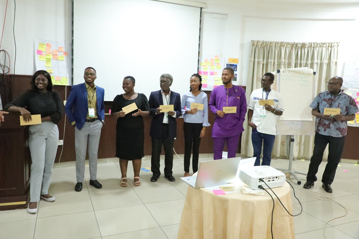 wacsi's tweet photo. For the past four days, #WACSI and @arochaghana have been training 20 Ghanaian civic #actors in #Accra on #mobilisingsupport under the Strengthen the Roots (StR) project.
Today is day 4.
#mobilisingsupport
#advocateforsocialchange
#protecttheevironment https://t.co/qMPm17zWc5