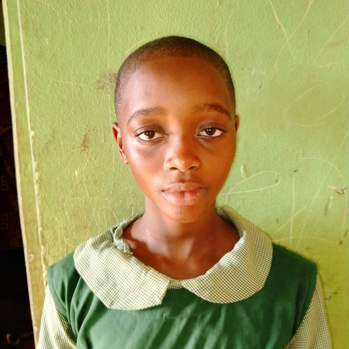 JndibarryL's tweet photo. My daughter Marvelous Barinaadaa was Exit from Odomola Junior Secondary School Epe Lagos State, just because she use Peter Obi poster paper to wrap her note Book in school on the 14th March,2023, by the school Principal Mrs Jonathan and up till now the girl is till in the house, https://t.co/r7czBNrR9Y