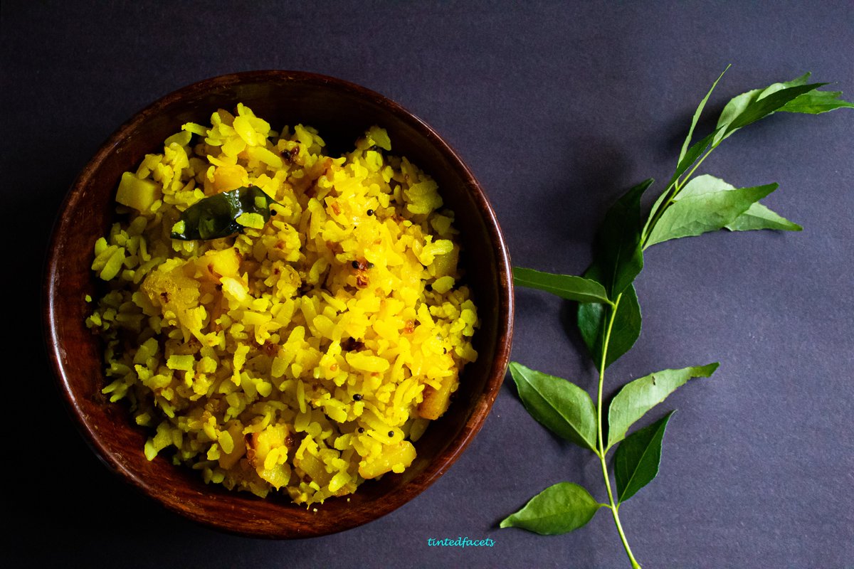 TintedFacets's tweet photo. Loved my breakfast this morning.#canon #canonusa #canonphotography #canonrebelt6 #canonfavpic #shotoncanon #teamcanon #food #foodphotography #washingtonwomenphotographers #futurewomenphotography #seattlesouthside @seattlesouthside #seattle #foodsofindia #poha #indianbreakfast https://t.co/xfnM9yO7zw