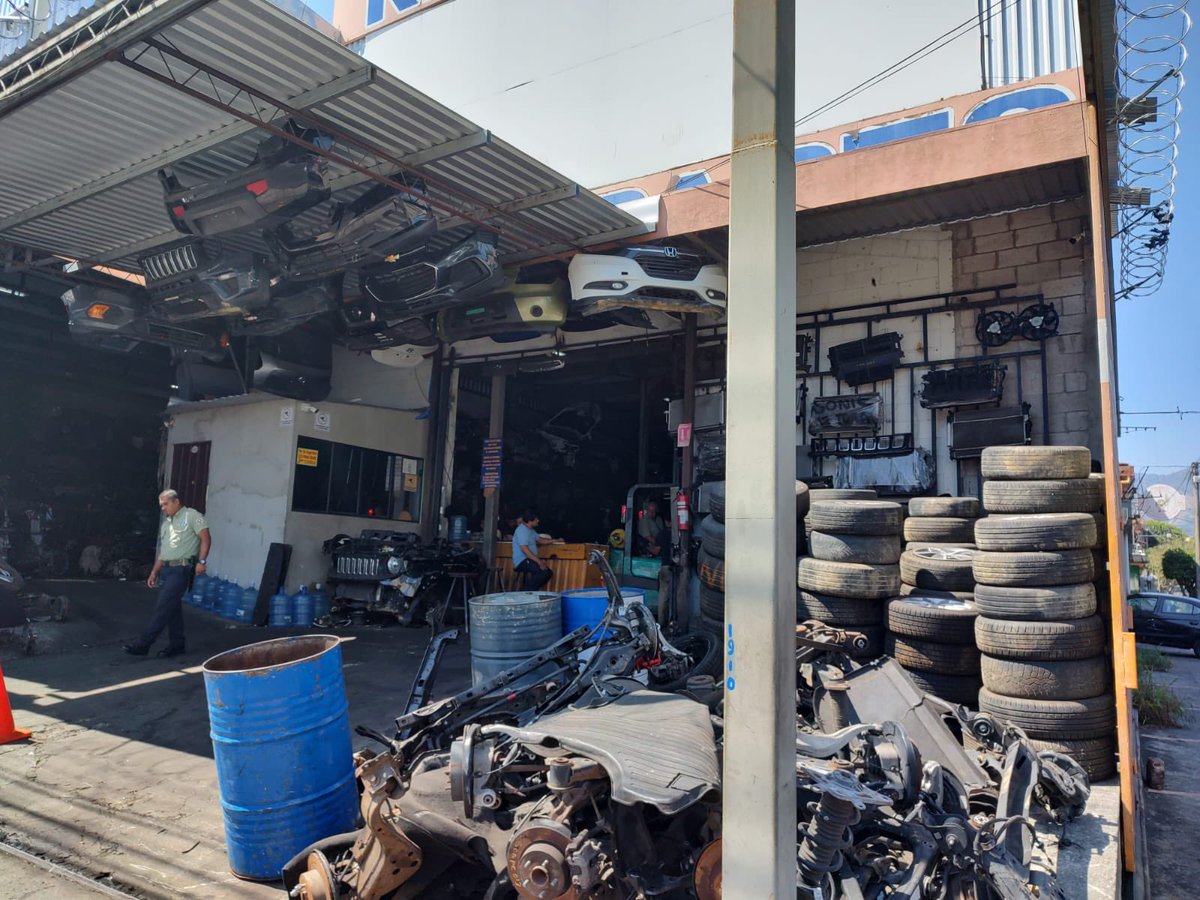 christiancaldee's tweet photo. #DENUNCIAESTAFA
No compren en RENDEROS AUTOPARTS 🚨No sirven lo que venden y no quieren hacer devoluciones en ese lugar, el dueño lo trata mal a uno, no hacen devolución ni responden por sus repuestos, no se tolera ese tipo de acciones de empresas como esas, póngale mucho Ojo! https://t.co/qj3KCWIJpu