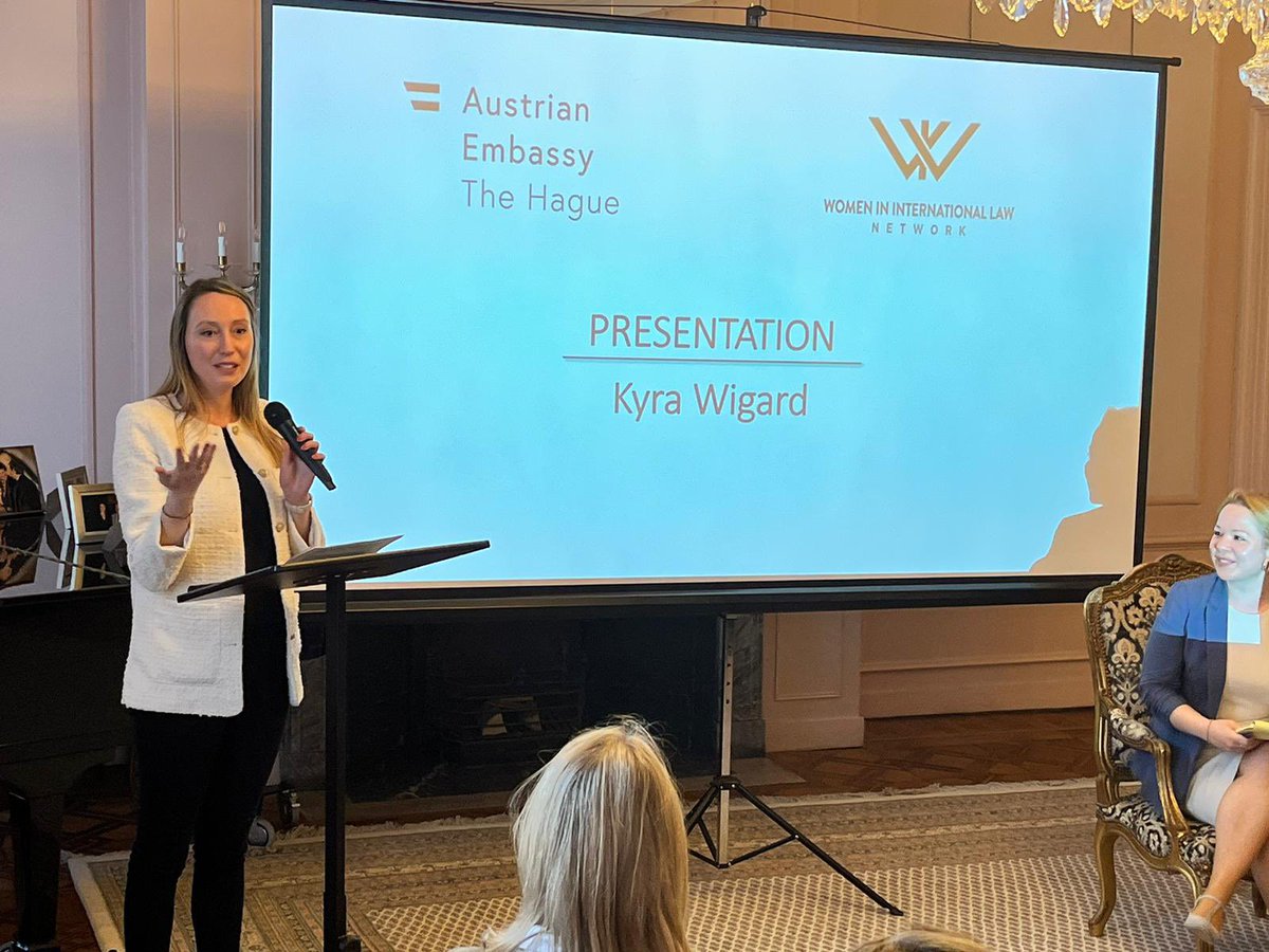 AustriainNL's tweet photo. @WigardKyra (@KU_LeuvenLCPL) and @AMManolescu (@LeidenLaw) talked about their research on int judicial decision-making and financial governance of int courts and much more. Proud that Kyra Wigard is also one of the mentees of our #Mentoring4Future program. https://t.co/hxxAw76Rg5