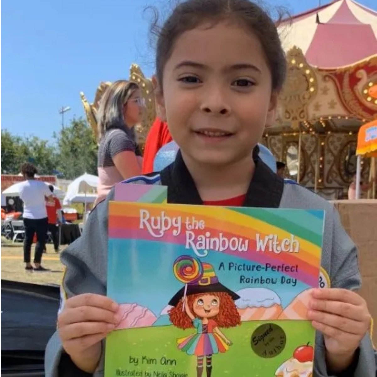 KimAnnWriter1's tweet photo. Looking to add new books to your classroom library? All of my titles are perfect for elementary-aged readers. Add them to your collection today!

#ChildrensLiterature #KidsAuthor #ChildrensAuthor #BooksforKids #Read20Minutes #HomeschoolBooks https://t.co/Xvj9ckG8xH