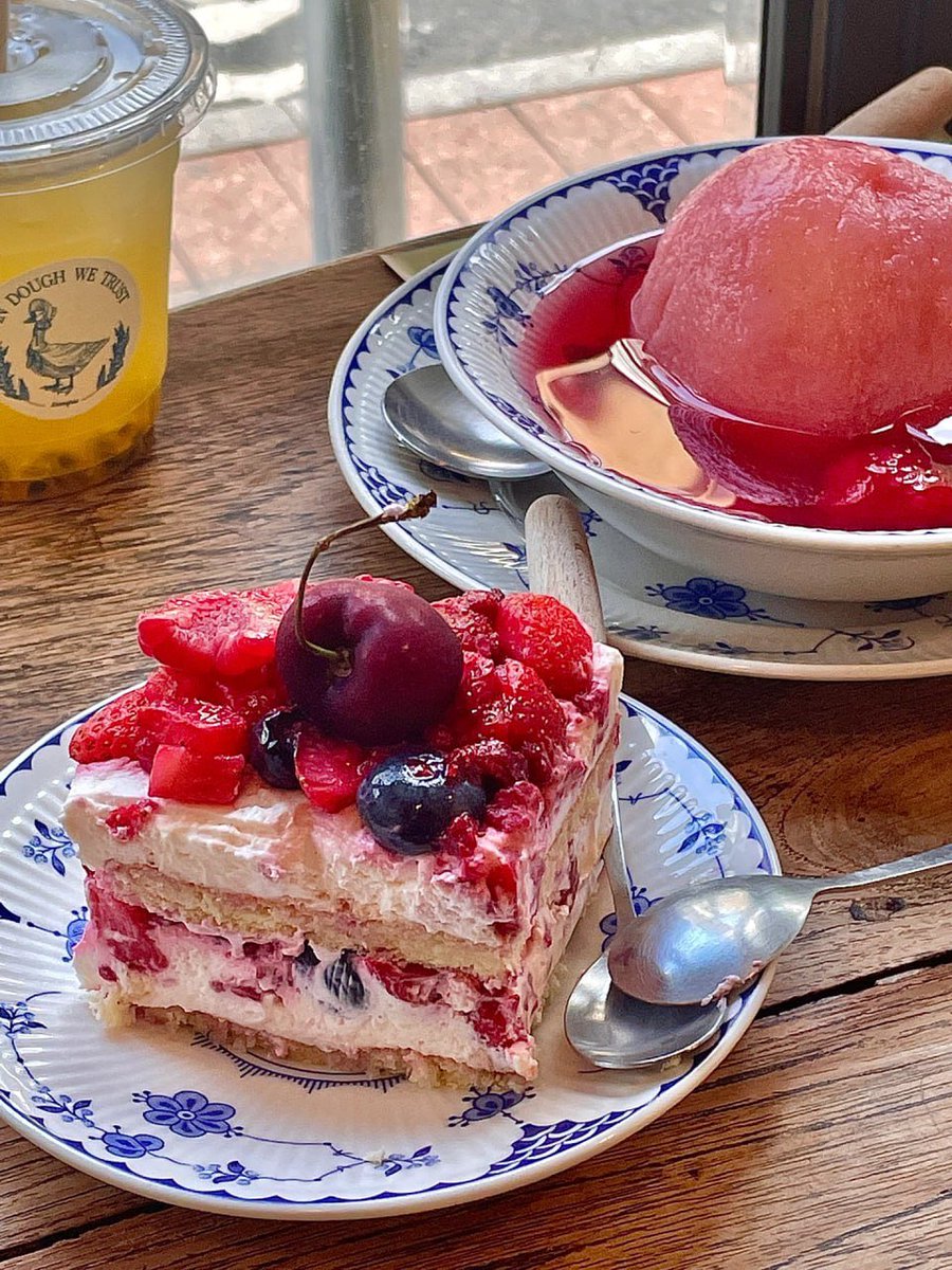 sweet123devil's tweet image. Labor is always the basis of human life and the basis for creating human life and cultural happiness.