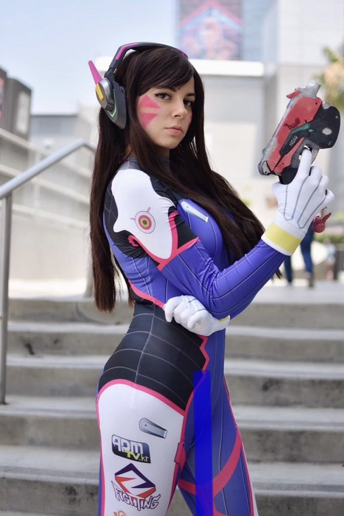 luxatox's tweet photo. @EskayOW Just a dork in a costume nothing to see here! https://t.co/bPVETqknhB