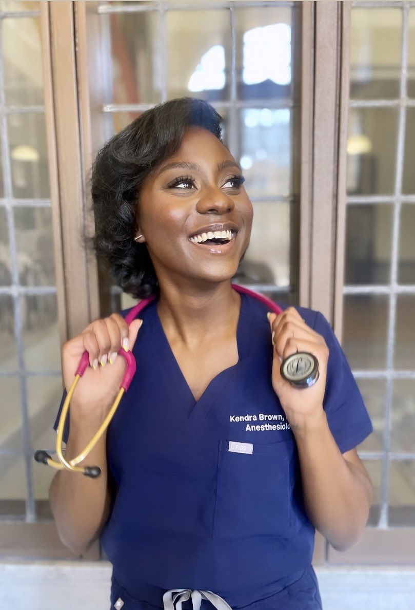 Mood after finishing up my LAST rotation and exam of medical school 😭
.
Now it’s time to fully soak up my time before intern year and get some things in order for my next move! I’ll add my link below if it’s on anyone’s heart to help with my transition! #MGWL #medgradwishlist