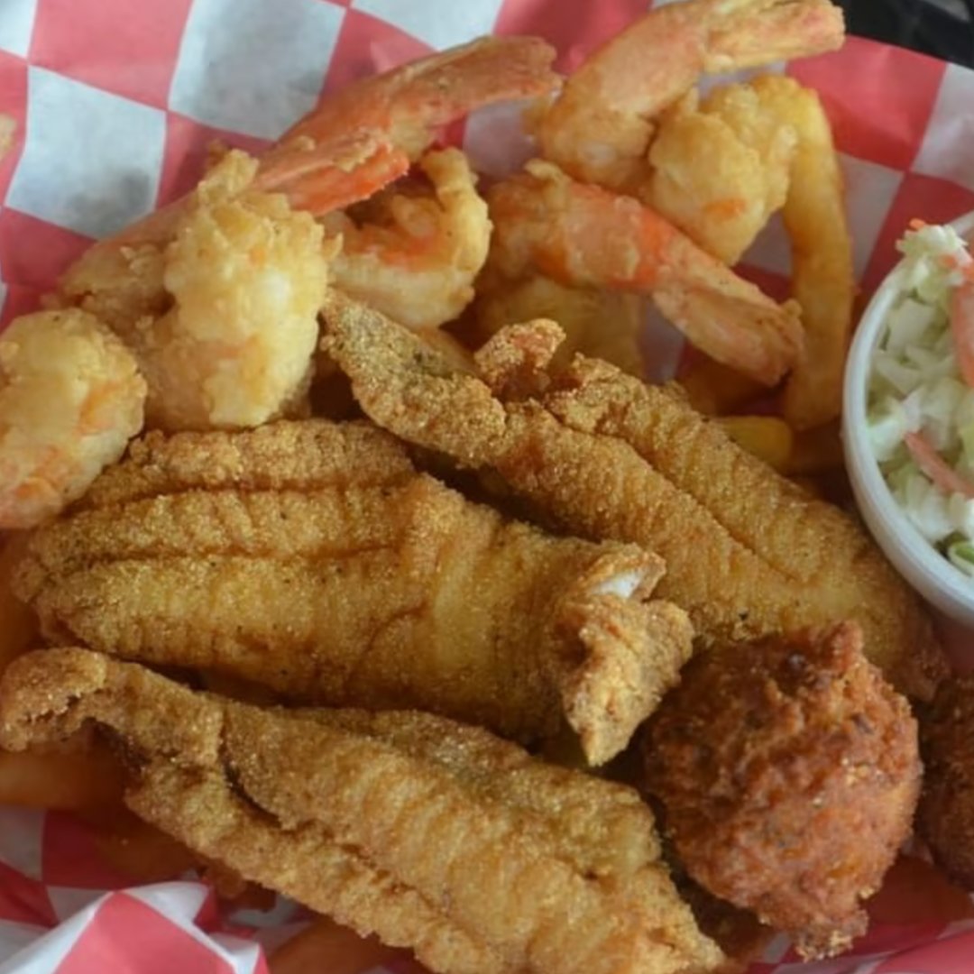 Make it a seafood night! ✨ 

Our menu of fresh and tasty seafood awaits... visit our website to see what we've got.

#southernseafood #authenticsoutherncooking #southernfoodie #southerncooking #southernfoodie #southerfood #savannahrestaurants #savannahfoodie #savannahfoodies