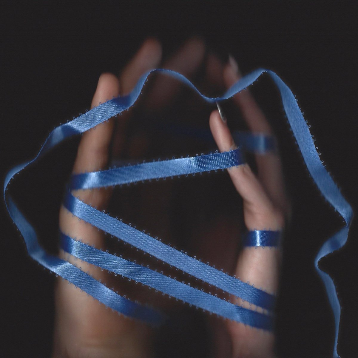 Arts & Crafts México (@artsandcraftsmx) on Twitter photo Piano, guitarras, percusiones, un trombón y la exquisita voz de <a href="/KatieeTupperr/">Katie Tupper</a>. Toda esta magia está en su nuevo single: "Comfort".
¡Dale play a su neo-soul!
🎧 lnk.to/KTcomfort
#poramoralarts Piano, guitarras, percusiones, un trombón y la exquisita voz de <a href="/KatieeTupperr/">Katie Tupper</a>. Toda esta magia está en su nuevo single: "Comfort".
¡Dale play a su neo-soul!
🎧 lnk.to/KTcomfort
#poramoralarts