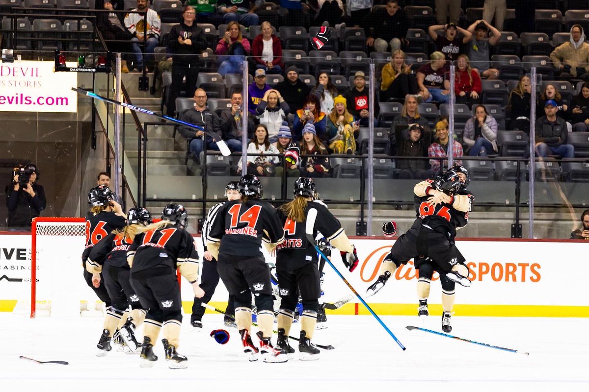 PHF (@phf) on Twitter photo The Toronto Six and Minnesota Whitecaps put on quite a show for the epic finale of the 2022-2023 PHF season๐๐ป
๐ธ <a href="/KaylaJoFranz/">Kayla Jo Franz</a> <a href="/KateFrese/">Kate Frese</a> The Toronto Six and Minnesota Whitecaps put on quite a show for the epic finale of the 2022-2023 PHF season๐๐ป
๐ธ <a href="/KaylaJoFranz/">Kayla Jo Franz</a> <a href="/KateFrese/">Kate Frese</a>