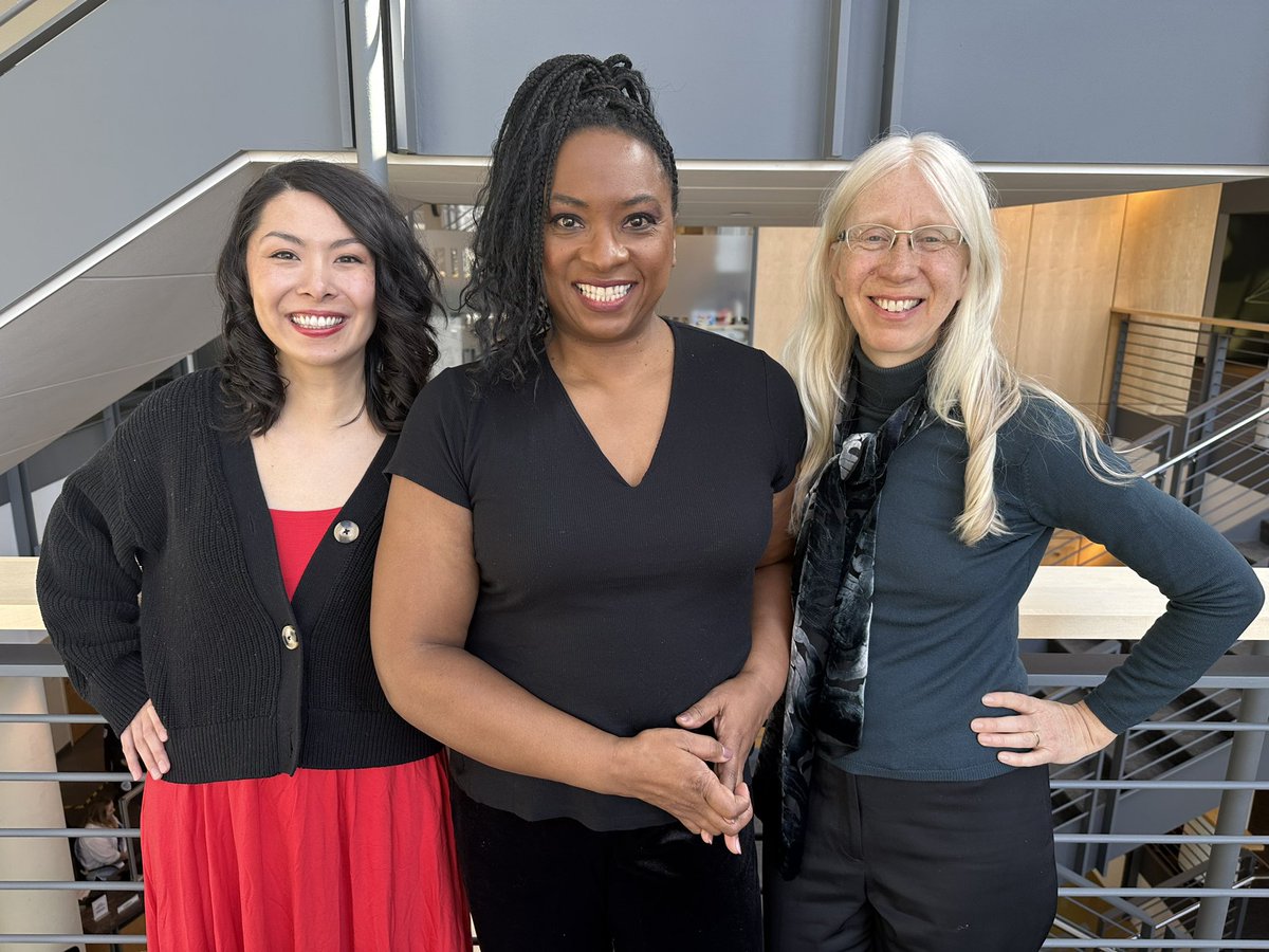 So happy to share a national award w/ @MPRnews producers @samanthamatsu & @majabeckstrom who work on the 9am talk show with me. We’re committed to creating conversations that inform & inspire. Winning a Gracie is a sign we’re on the right path. Thanks @allwomeninmedia #TheGracies