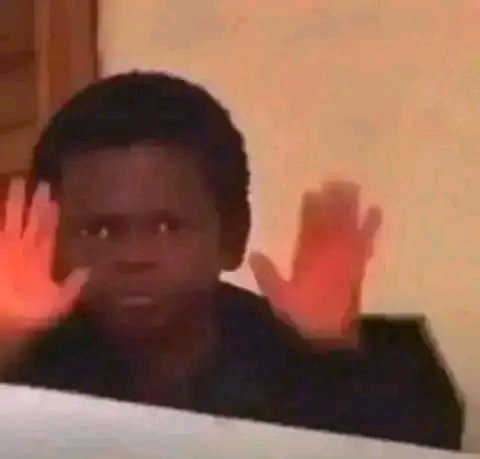 jsalamipeter's tweet image. When my workmate offers me a sweet at work: