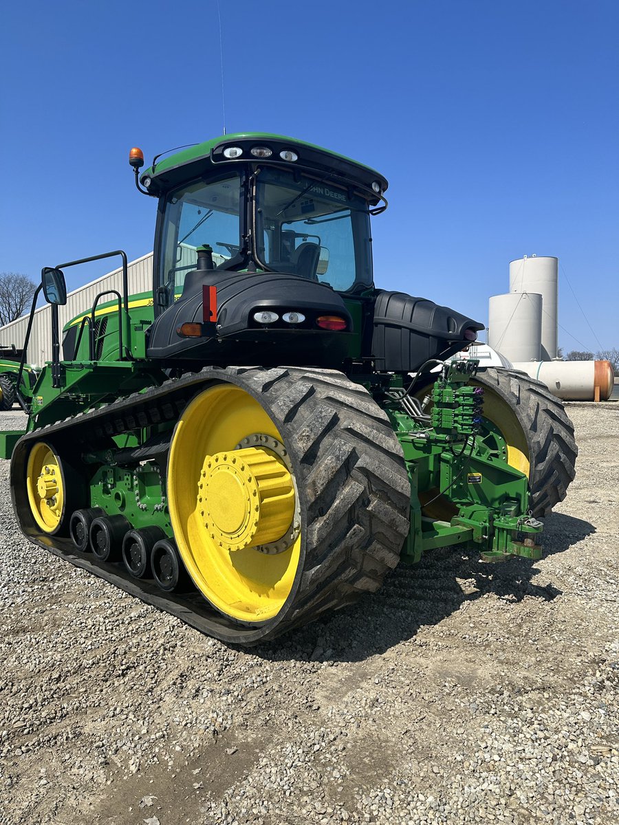 2013 9560RT, 1879hrs, 36inch belts, 5 remotes, bareback. 280,000 call 614-206-0442