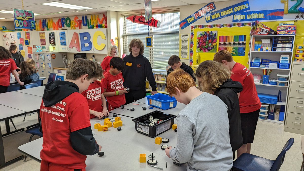 BionicTigersFTC's tweet image. We had a great time sharing robotics with 6th graders at Loveland Intermediate School Science Day today with building,. programming and driving challenges! Thank you to @LovelandMINT for organizing this great event!!