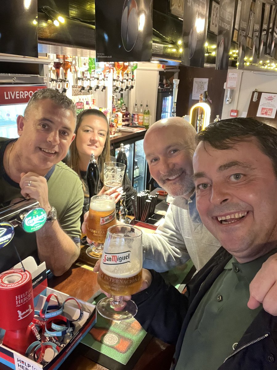 I’m off home to get some scran in lads back your local pub it’s tough times but  without a pub tough times get tougher retweet the duck outta this and show me your landlord lads