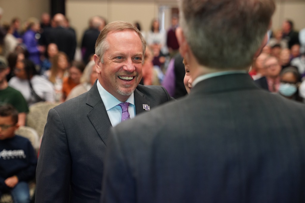 UEvansville's tweet photo. Today we are thrilled to announce we have received a $30 million federal grant program through the United States Department of Education, which will establish Evansville’s Promise Neighborhood. 

Read the full story at https://t.co/D5lTqGZ6dE https://t.co/HZmMUKBmxl