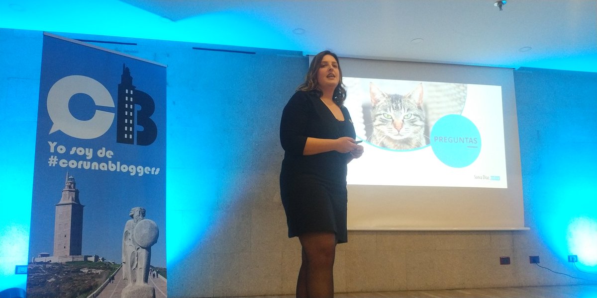 manolorodriguez's tweet photo. Un cliente le dijo que sacase el logotipo de la pared de la fachada 😭😭😭

@SoniaDiazCanosa en #corunabloggers https://t.co/rkMwwjyMLj