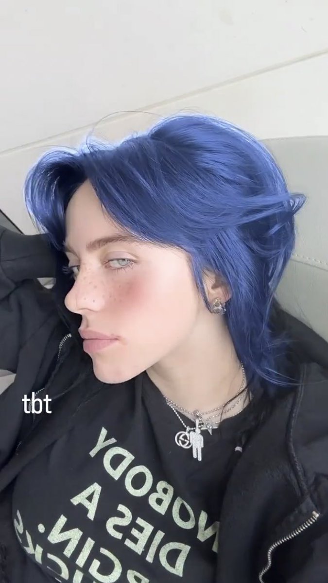 IBESTBLUEH's tweet photo. BILLIE BLUE HAIR https://t.co/PpmEfcF4Pr