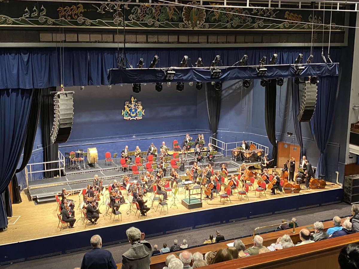 kwjourno's tweet photo. #Brahms incoming @BSOrchestra @PortsmouthGhall #tuningup #Portsmouth https://t.co/nCHZB9EDma