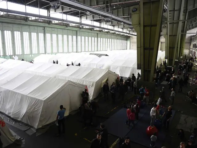 _HenryBolton's tweet photo. Accommodation for Ukrainian refugees in Germany👇 Now will all those middle class, comfortable life, neoliberals stop banging on about housing asylum seekers on barges and criticising all things British. Wake up. The real world is a difficult place. https://t.co/ioHRmjg7KI