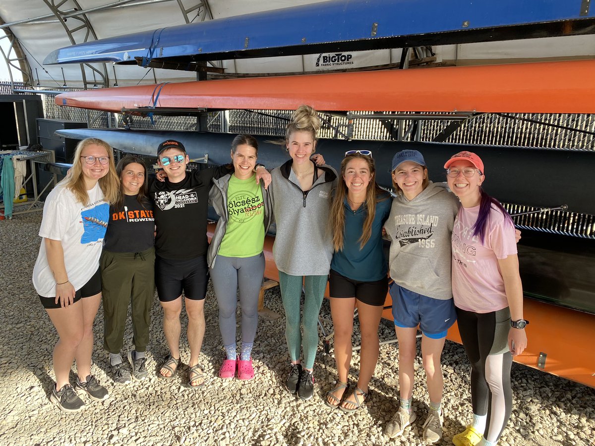 The team stays a family even after graduation 🥹

We LOVE when our alumni come out for a row!! Always a good afternoon spent in a boat with old friends.