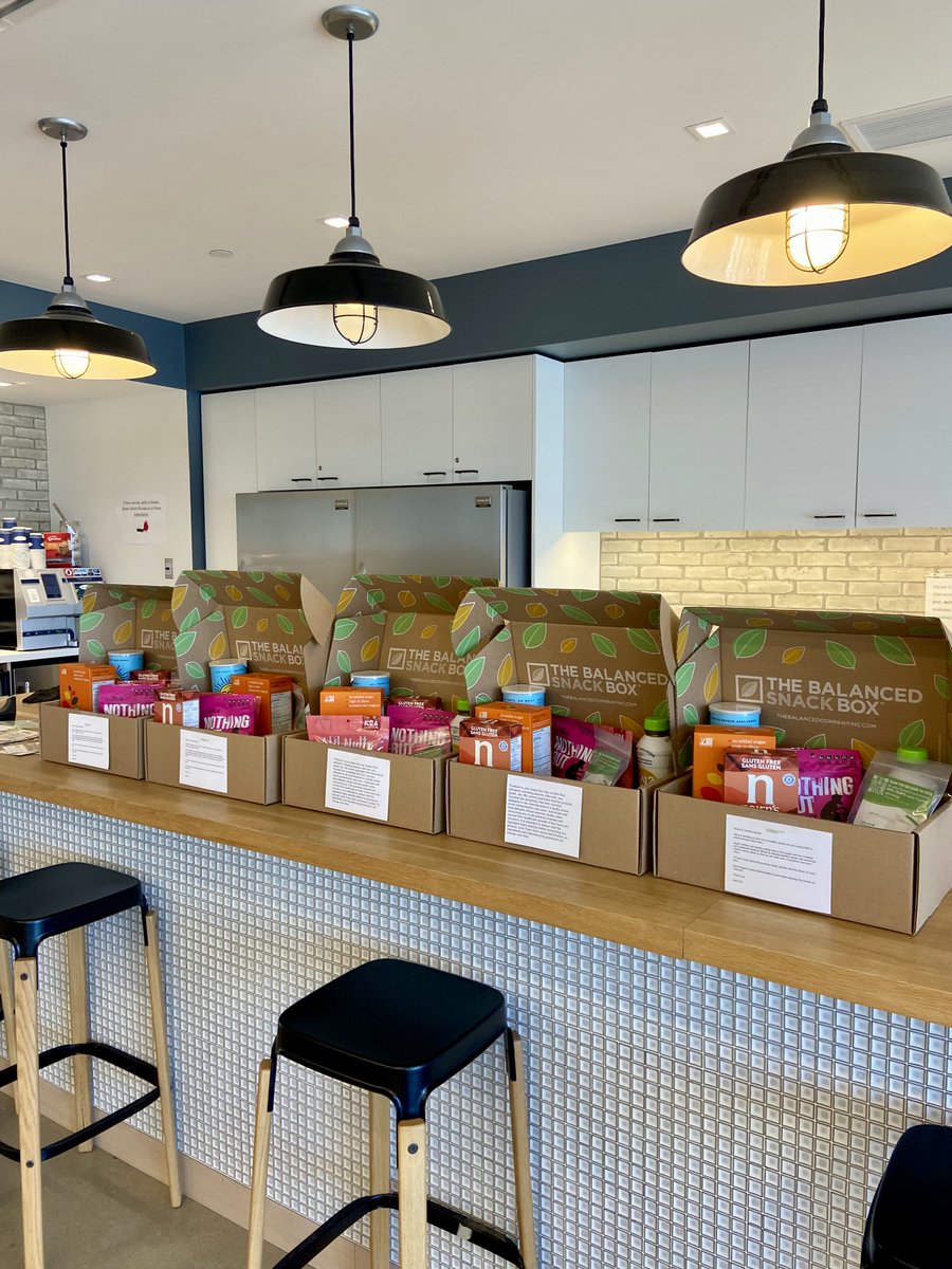 BadryMyke's tweet image. To celebrate #NutritionMonth, we distributed healthy snack boxes to our #PCLToronto office and project sites to encourage healthy eating. At @PCLConstruction, we believe that supporting health and wellness is important for building the success of our employees and company.