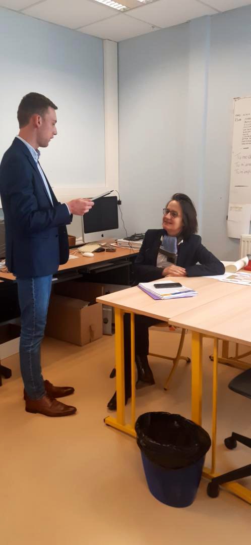 acbesancon's tweet image. Au côté de la Vice-présidente @bfc_region @O_charretgodard, la Rectrice @NathalieAlber15 a assisté au hackathon BFC Reporter. 👏 Bravo aux élèves des établissements participants et aux élus @CAVLBesac.
✅ Défi journalistique relevé avec brio 📰 #SPME2023  @ClemiBesancon
