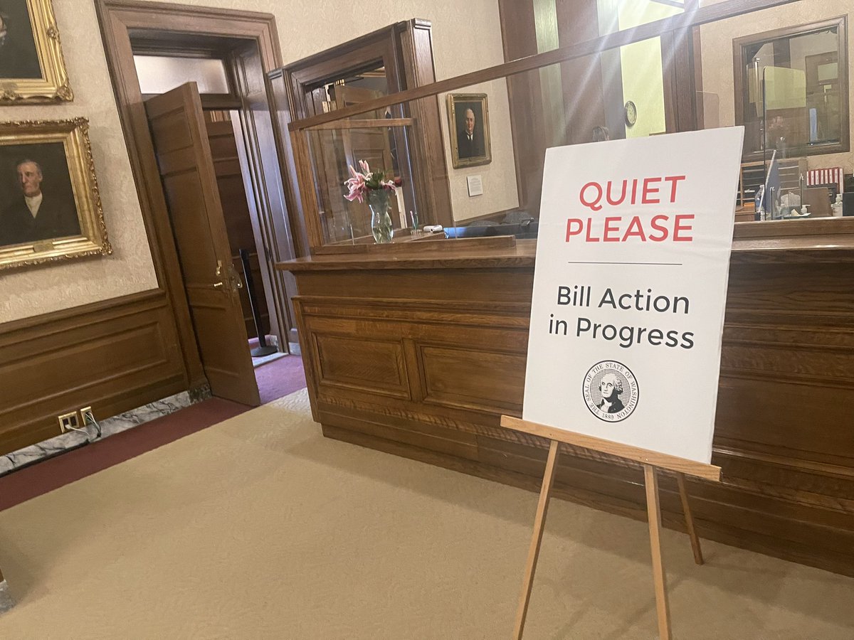 In just a few moments, @GovInslee will sign “Kimberly Bender’s law,” a bill prompted by my <a href="/KING5Seattle/">KING 5 News</a> investigation about a sexually abusive Forks jail guard. 

The new law will increase accountability for corrections officers who sexually abuse inmates.