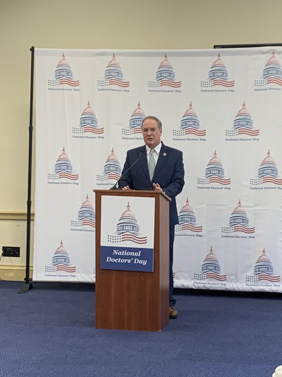 Happy #NationalDoctorsDay! 🌹 TY to all the physicians that work tirelessly to keep Americans healthy. Appreciate the thoughtful remarks from @RepJohnJoyce @RepBradWenstrup @RepBuddyCarter @RepMcCormick @michaelcburgess @RepGregMurphy during todays Hill reception! #ASCOAdvocacy