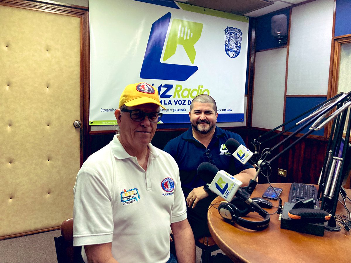 PLFundacionReto's tweet photo. Toda la @PLFundacionReto extiende nuestro infinito agradecimiento por tan maravillosa oportunidad que tuvimos hoy en @LUZRadio y a @LeandroPalmar para difundir la información de la Pequeña Liga de Béisbol Fundación Reto! 
#beisbolsinbarreras 
@pequenasligasve 
@LLBChallenger https://t.co/VSVhGlHW29