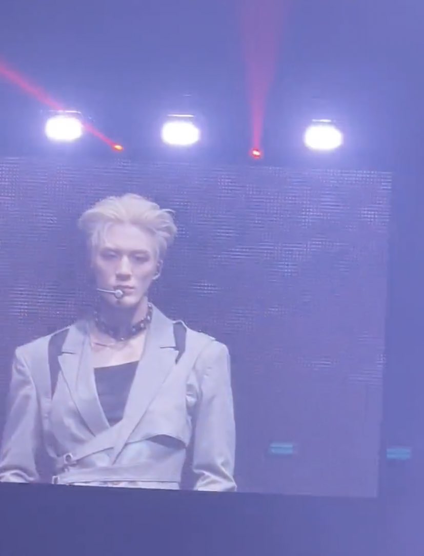 eep_saepilmilah's tweet photo. Blonde nya itu loh  #THEDREAMSHOW2_in_PARIS #JENOBLONDE #NCTDREAM_THEDREAMSHOW2_in_PARIS https://t.co/N38KKqJOAZ