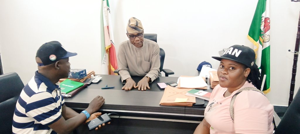 VANPDPNg's tweet photo. Today @VANPDPNg team leaders visited @OfficialPDPNig NPS @OfficialDeboO and National Fin Sec in Abuja on issues relating to party current development and possible way for better PDP.
#VANPDP
#PDPNG https://t.co/ZRXJ50Jk8l