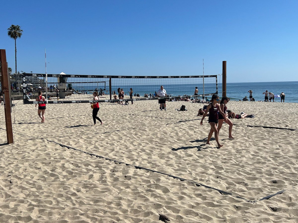 WestCoastNet's tweet photo. As warm weather approaches, keep us in mind for all your beach volleyball needs. Visit https://t.co/6j97910hSi for more info. TY @Imgetson for this photo from @lbhsasb vs
@losalamitoshigh

#beachvolleyball
#volleyball
#volleyballbounderies #customnetting
#volleyballnetting
 #cbva https://t.co/gDP3s7DzrV