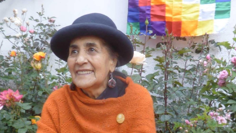 ArianaCamperoNa's tweet photo. Vuela alto querida Chabelita.
Duele tu partida, pero nos queda la memoria de tu firmeza y tu lucha revolucionaria.
¡Hasta siempre compañera! https://t.co/OfQLbN6duY