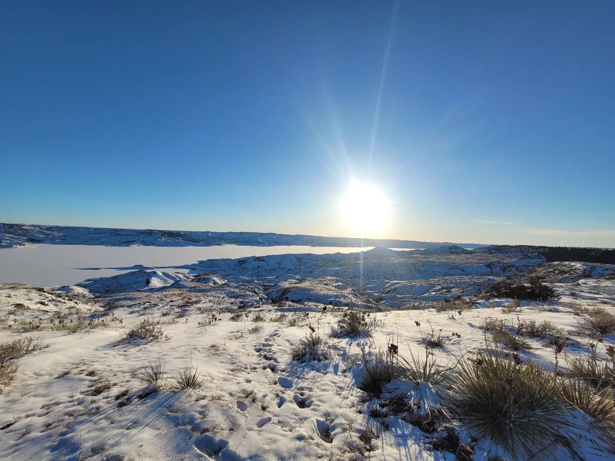 It's a good day for some late-winter sunshine in Northeast Montana ☀️

📷 instagram.com/kelsey_of_malta

#MissouriRiverCountry #NortheastMontana #MoreRoomToRoam #TravelMontana #ExperienceMontana #406 #LastBestPlace #BigSkyCountry #MontanaMoment #MontanaGram #OnlyInMontana