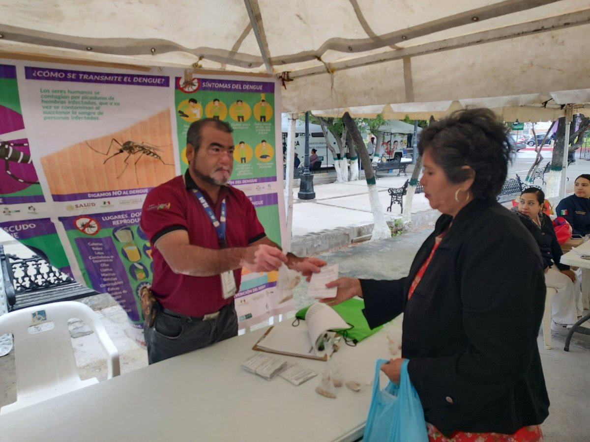 JS04COAH's tweet photo. Para prevenir dengue, Zika y chikungunya lo más importante es evitar la presencia de criaderos de mosquitos #feriadelasalud Recomendaciones sobre patio limpio y el uso de abate #PorTuBienestarActuaContraElDengue @CoahuilaSS https://t.co/Xgmx7evHHE