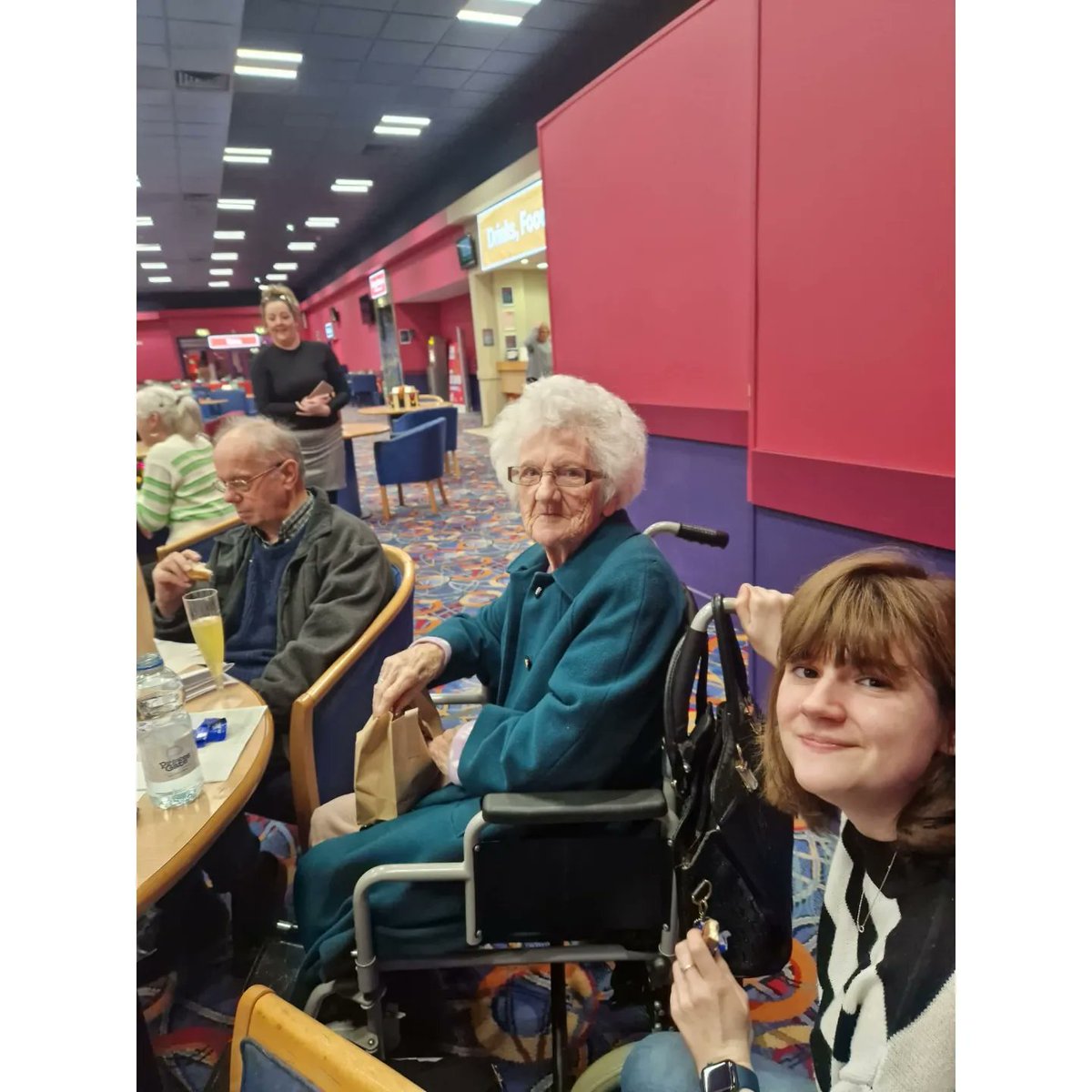 wwlwest's tweet photo. Susan Slattery celebrated her 100th birthday with a Buzz!  A fantastic day out for her and some residents at @sanctuarycareuk Beach Lawns, Susan's wish was to celebrate her milestone birthday playing her favourite game at Buzz Bingo.
#wishingwashinglinewest https://t.co/q6KS1TtRa8