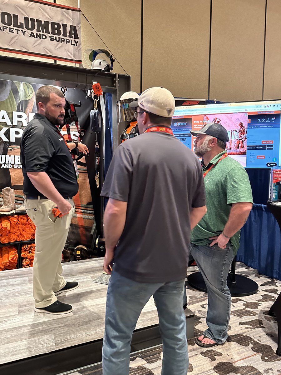 ColSafety's tweet photo. The @SEAA1972 EXPO is in full swing, and our team is here to help you find the best solutions to your everyday workday needs. Let us help you be more productive on your always-changing job site scenarios.
#BeSafeDoMore #GearExperts https://t.co/zbOBRPMzSv
