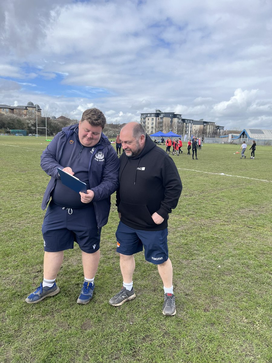 leithrugbyyouth's tweet image. You can’t run a Primary rugby festival for 350 kids without volunteers! Big thanks to all Teachers, School Staff, Parents, @BordersCollege Students, @edinburghcoll Students @LeithRugby Adults and @leithacademy Pupils! #rugbyfestival #grassrootsrugby #communitygame #growingthegame