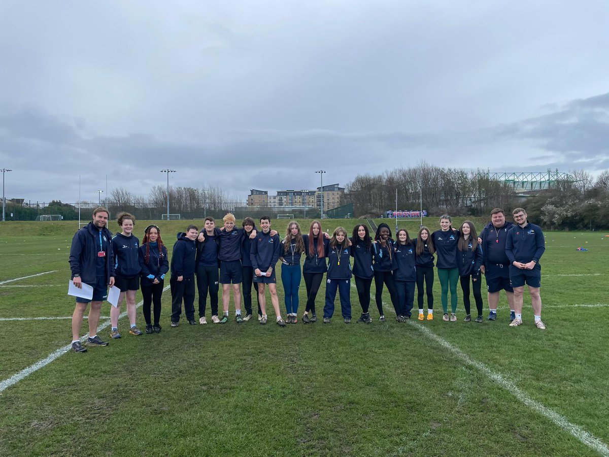 leithrugbyyouth's tweet image. You can’t run a Primary rugby festival for 350 kids without volunteers! Big thanks to all Teachers, School Staff, Parents, @BordersCollege Students, @edinburghcoll Students @LeithRugby Adults and @leithacademy Pupils! #rugbyfestival #grassrootsrugby #communitygame #growingthegame