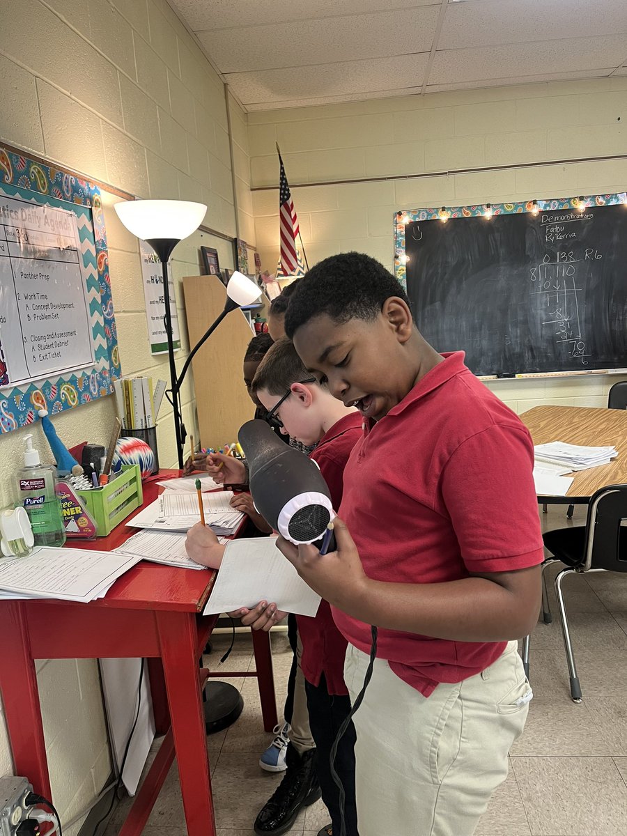 Transformation Stations!!! Today in Science we explored how energy changes from one form to another. I think the favorite was how chemical energy (Oreos) changes to kinetic energy! #WeArePopePanthers #BBAM #ChooseUs @pope_school @thvowell @popepantherspto