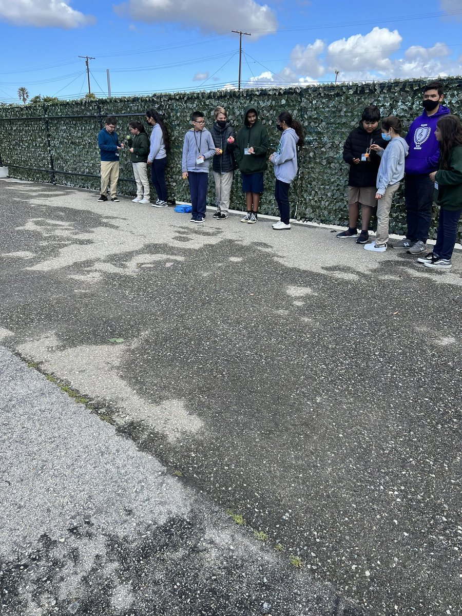 AlvarezRice's tweet photo. ✨Circle of Friends💫The Path to Inclusion✨Thursday’s 🙌🏼3/30 Easter🥚Relay and 🥚 transfer🤩.  How many 🥚 can we transfer @hesdpride @EOGreenHornets @dcastellanohsd @cof_green https://t.co/NffV3Jfjry