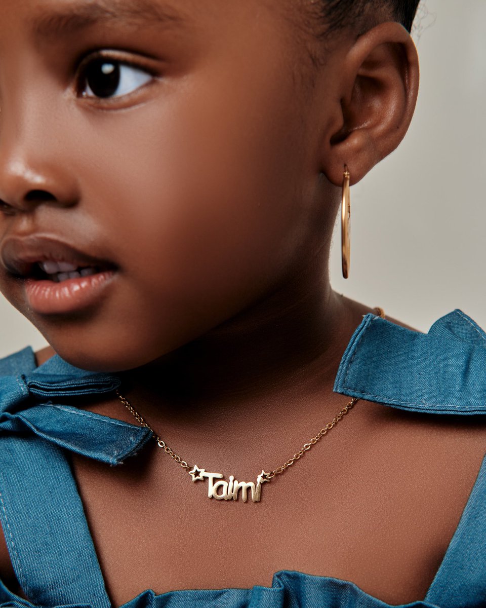 SylviaTimoteus's tweet photo. 𝗜𝗻𝘁𝗿𝗼𝗱𝘂𝗰𝗶𝗻𝗴 𝗠𝗝 𝗞𝗶𝗱𝘀 

They offer high quality stainless Steel jewelry suitable for kids.

Features 
- 24 Gold Plated 
- Tarnish free and waterproof free
- Lasts 8+ years 

————————————————
N$ 300.00 Earrings 
N$ 350.00  Necklace 
N$380.00 Bracelets

📞0852050020 https://t.co/p5mu2xVruH