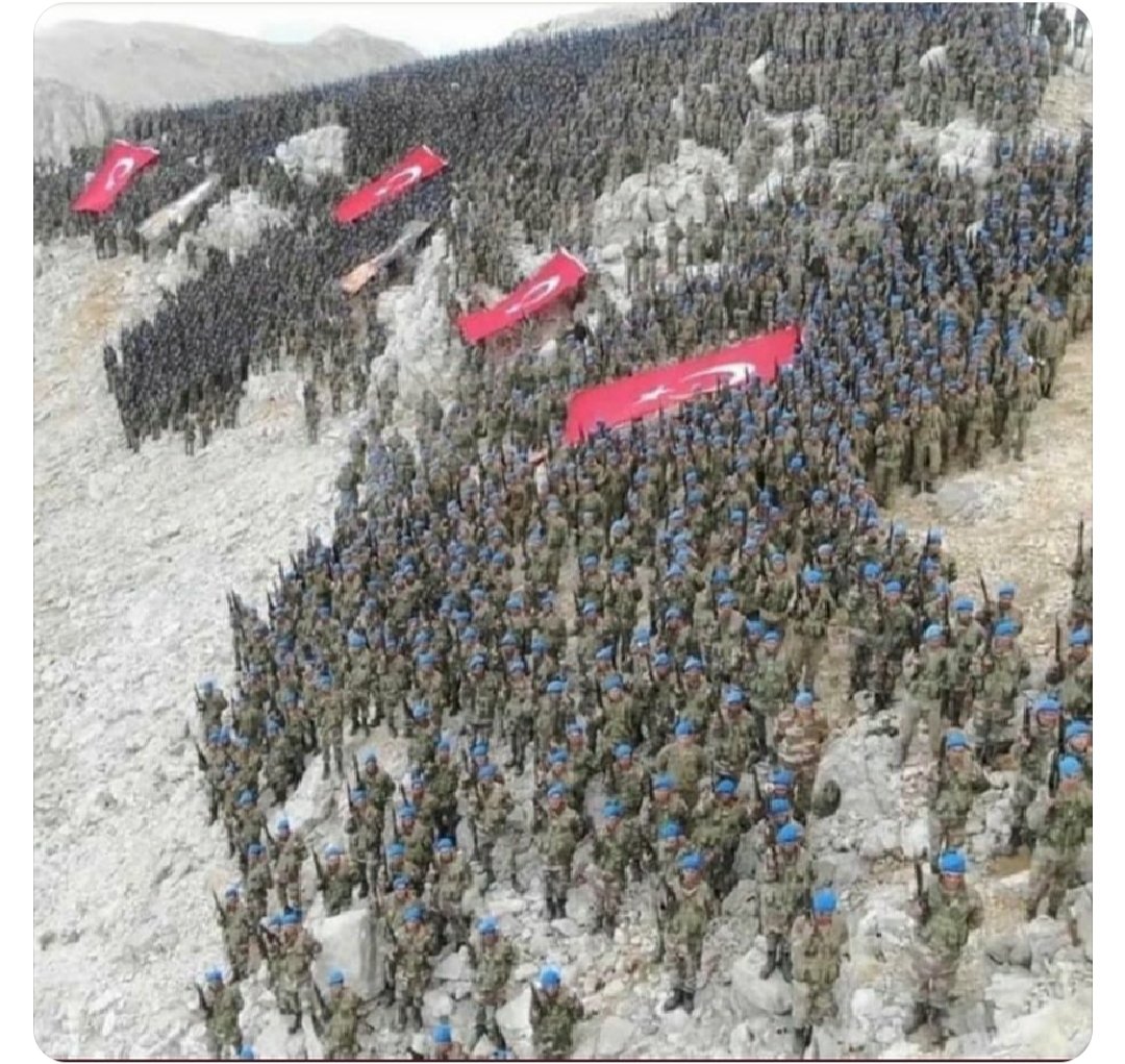 mkacar4103's tweet photo. Cudideyiz, Gabardayız, Tendürekdeyiz,  Suriyedeyiz,  Irakdayız, Kızılelmadayız, 
Nerede bir mazlum varsa oradayız.. Sayın #SnCumhurbaşkanımız https://t.co/gLLcJv38gB