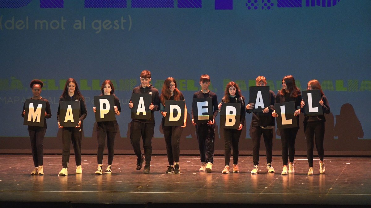tramuntana_tv's tweet photo. Setmana de #MapadeBall a #Figueres. Avui dijous amb alumnes del @iesrm_net i el @Cendrassos al Teatre el Jardí. Divendres darrera representació a les 19:00 hores.
@figueresaescena #Agitart https://t.co/W1kTNkJ1xo